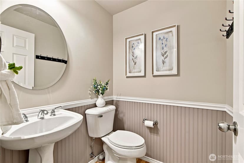 Property photo for 18007 81st Lane NE, Kenmore photo 26