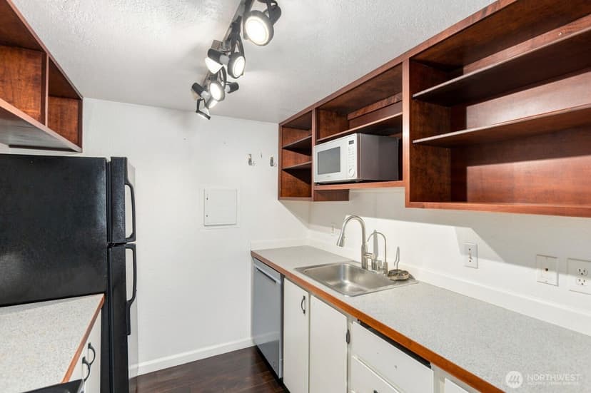 Property photo for 14010 Juanita Drive NE #C6, Kirkland photo 8