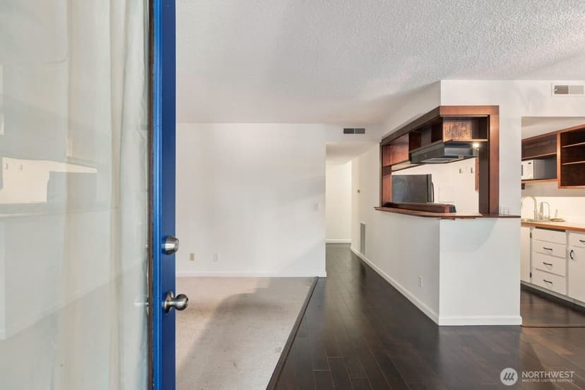 Property photo for 14010 Juanita Drive NE #C6, Kirkland photo 17