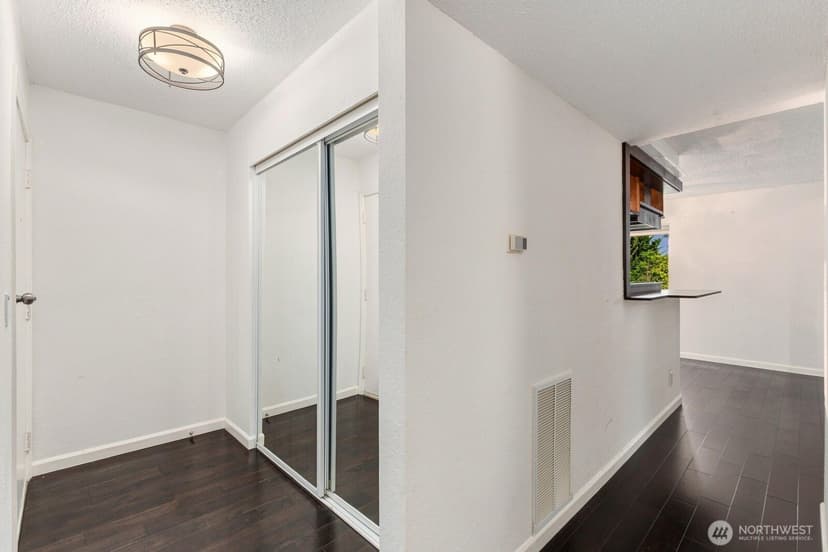 Property photo for 14010 Juanita Drive NE #C6, Kirkland photo 20