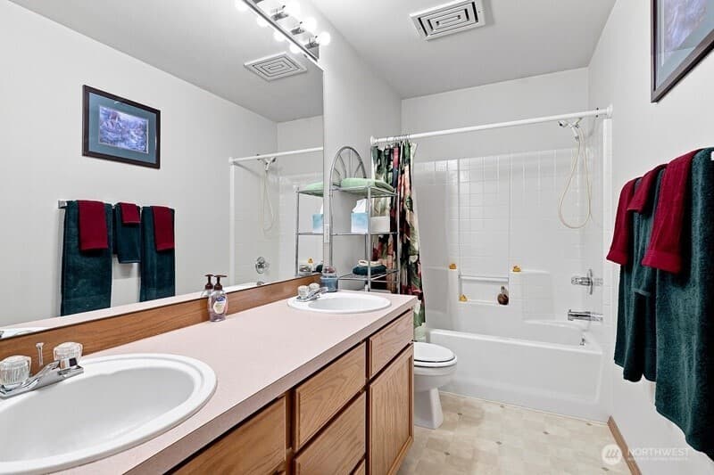 Property photo for 5103 80th Street SW, Lakewood photo 31