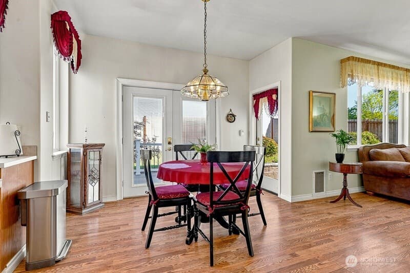 Property photo for 5103 80th Street SW, Lakewood photo 12