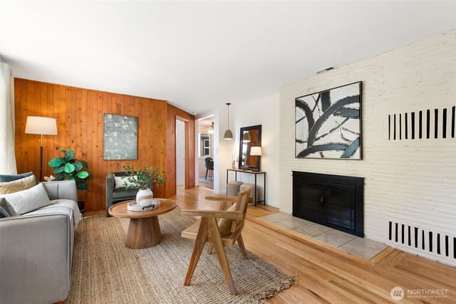 Property photo for 20630 8th Avenue S, Des Moines photo 4