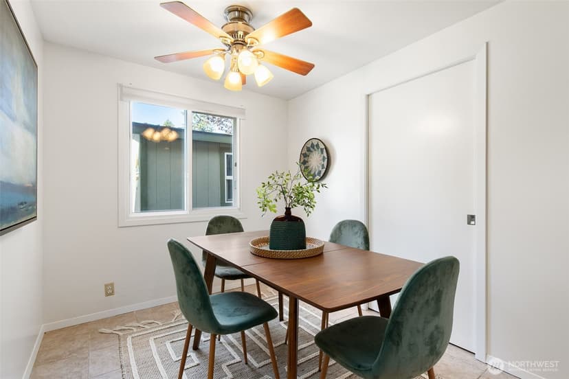 Property photo for 20630 8th Avenue S, Des Moines photo 13