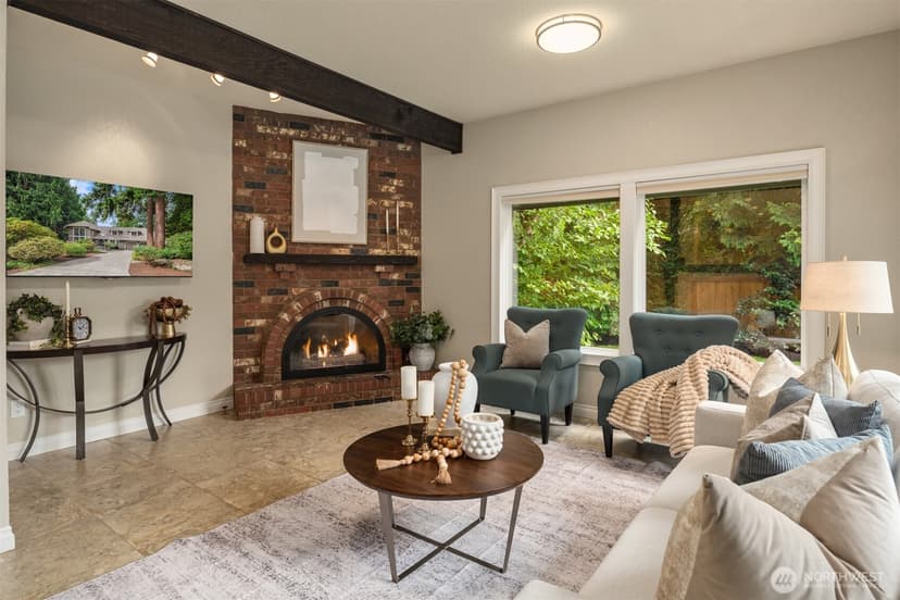 Property photo for 2037 213th Avenue NE, Sammamish photo 9