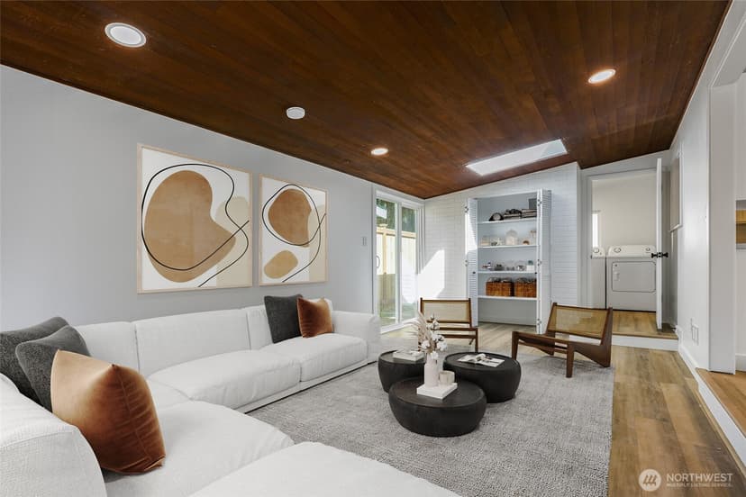 Property photo for 20224 1st Place S, Des Moines photo 12