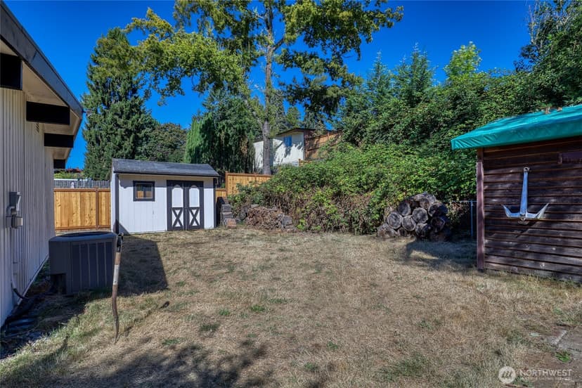 Property photo for 20224 1st Place S, Des Moines photo 22