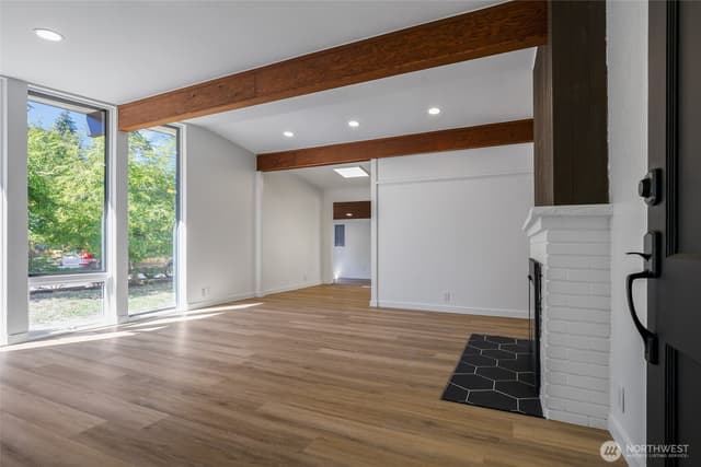 Property photo for 20224 1st Place S, Des Moines photo 5