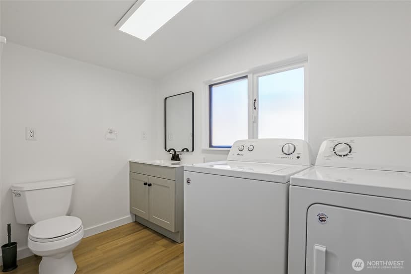 Property photo for 20224 1st Place S, Des Moines photo 20