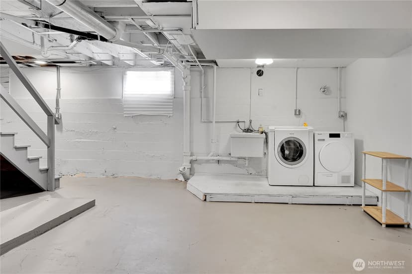 Property photo for 1916 11th Avenue W, Seattle photo 16
