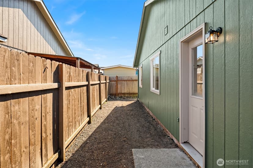 Property photo for 4315 150th Street NE, Marysville photo 18