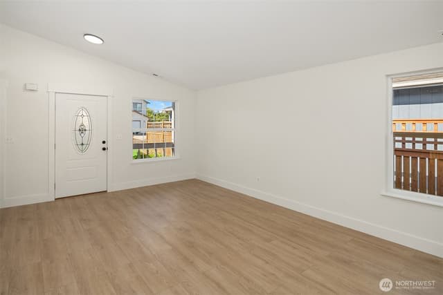 Property photo for 4315 150th Street NE, Marysville photo 5