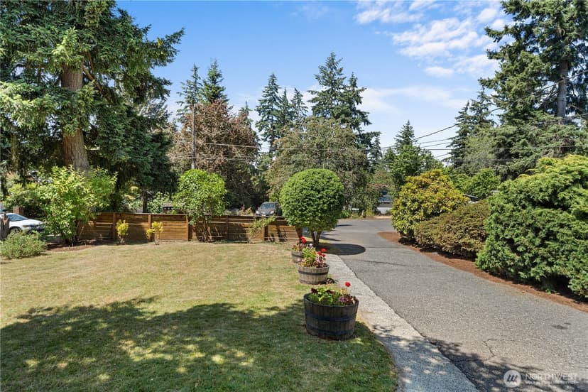 Property photo for 12032 38th Avenue NE, Seattle photo 38