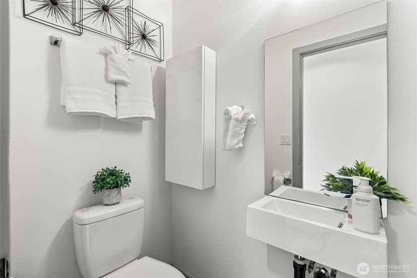 Property photo for 2301 NE 86th Street, Seattle photo 8