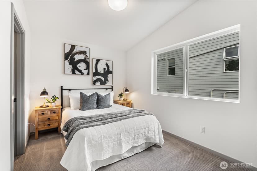 Property photo for 2301 NE 86th Street, Seattle photo 26