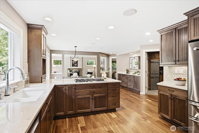Property photo for 19023 201st Avenue NE, Woodinville photo 9