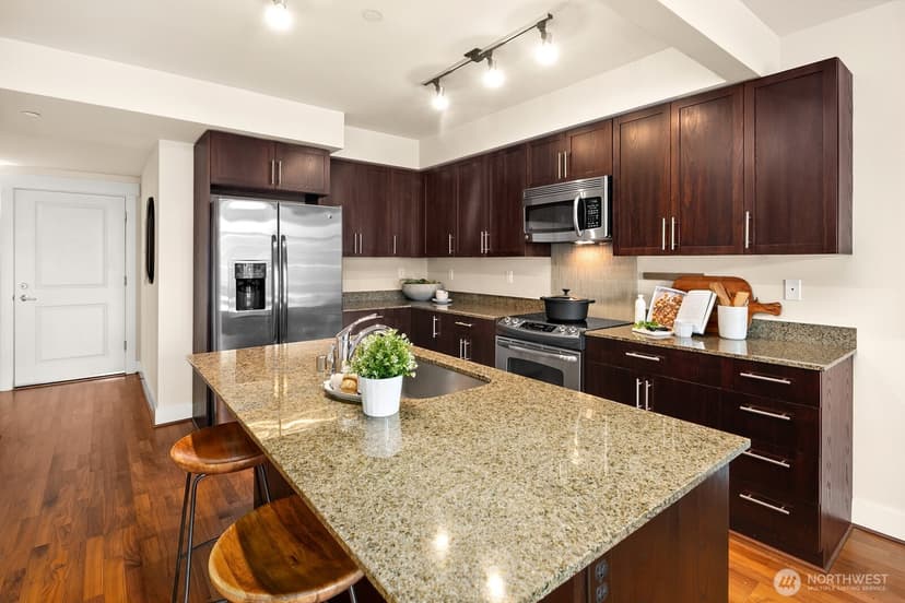 Property photo for 699 John Street #617, Seattle photo 6