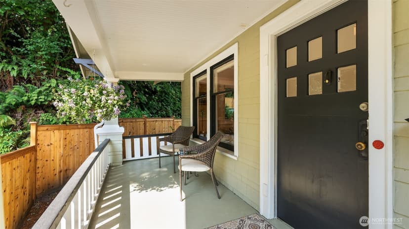Property photo for 10015 68th Avenue S, Seattle photo 5