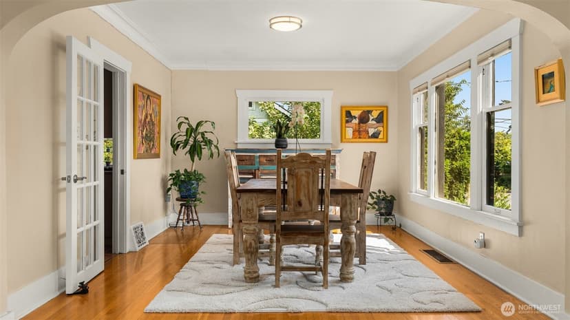 Property photo for 10015 68th Avenue S, Seattle photo 9
