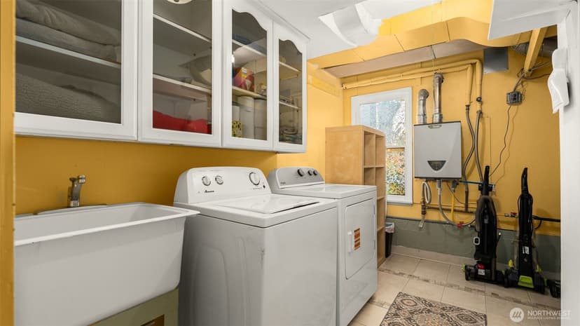Property photo for 10015 68th Avenue S, Seattle photo 25