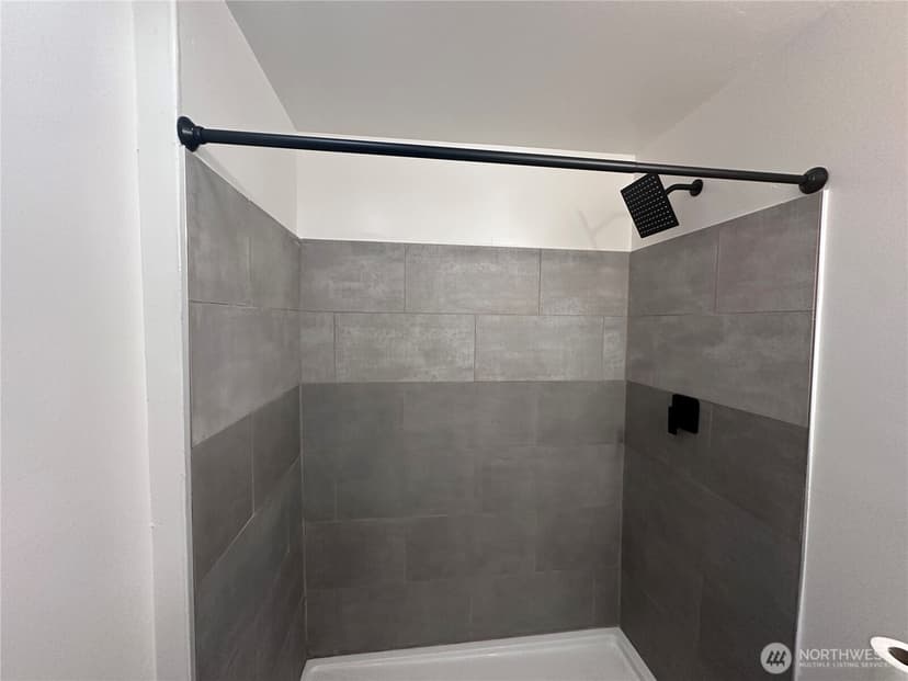 Property photo for 3415 158th Street SW, Lynnwood photo 12