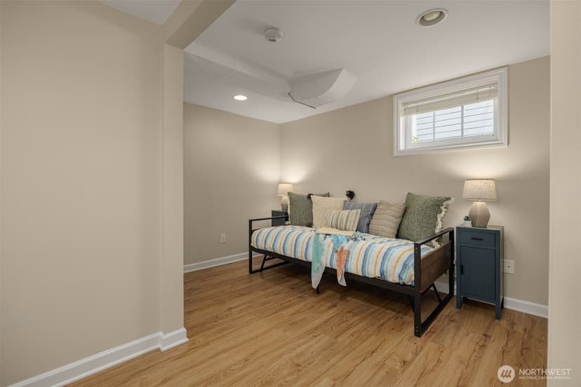 Property photo for 8039 40th Avenue NE, Seattle photo 17