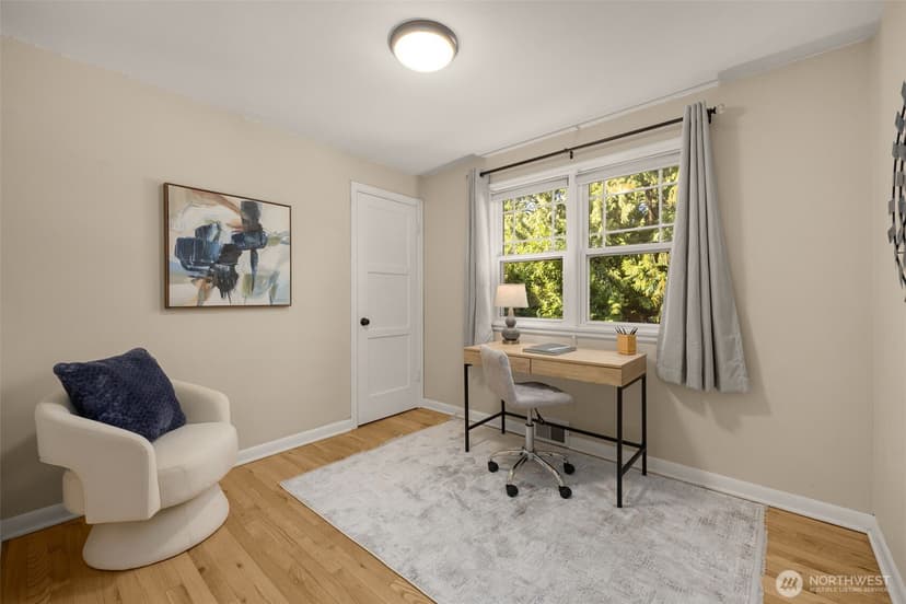 Property photo for 8039 40th Avenue NE, Seattle photo 6