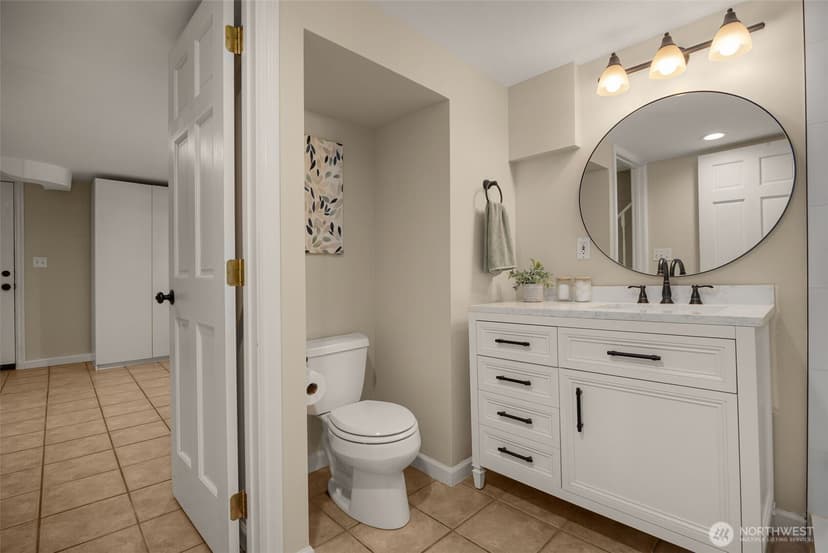 Property photo for 8039 40th Avenue NE, Seattle photo 18