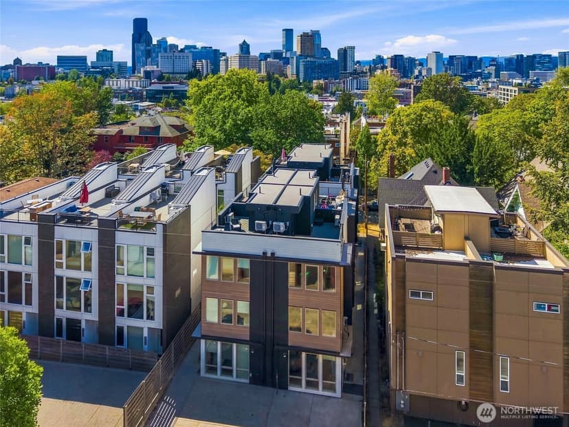 Property photo for 1118 16th Avenue #B, Seattle photo 6
