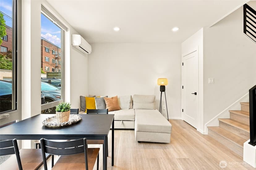 Property photo for 1118 16th Avenue #B, Seattle photo 9