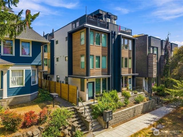 Property photo for 1118 16th Avenue #B, Seattle photo 5