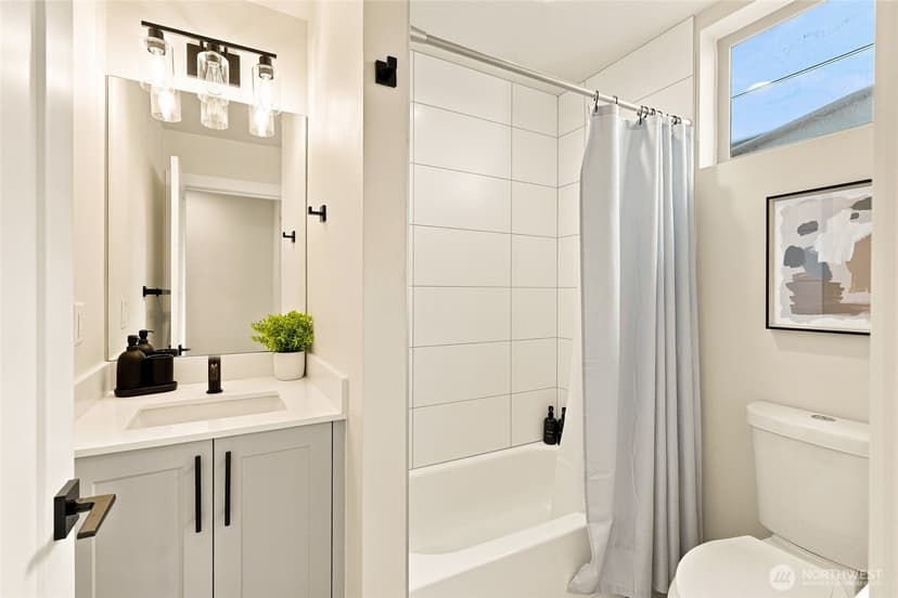 Property photo for 1118 16th Avenue #B, Seattle photo 18