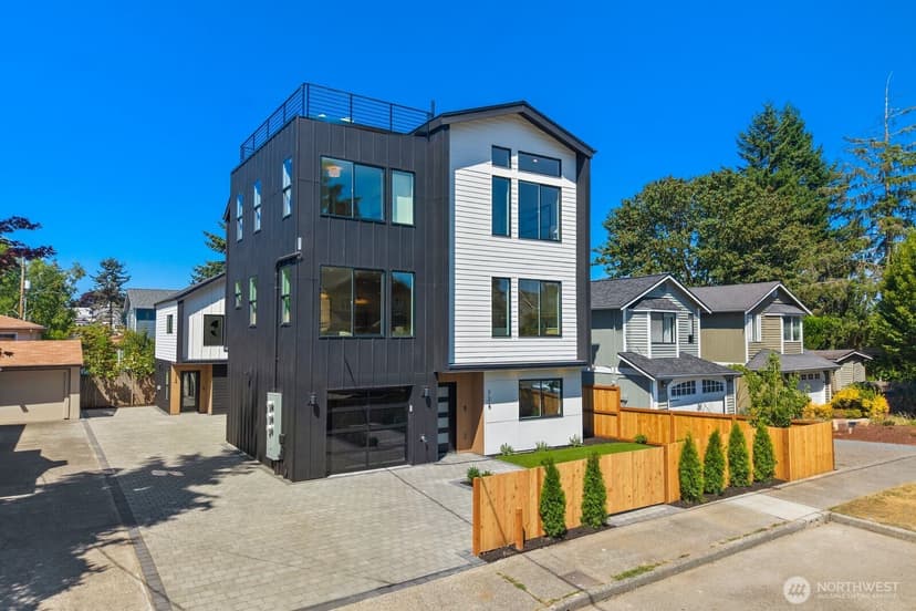 Property photo for 726 N 89th Street, Seattle