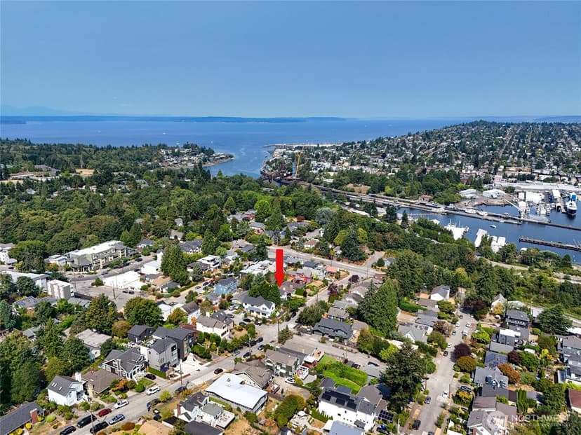 Property photo for 4407 30th Avenue W, Seattle photo 34