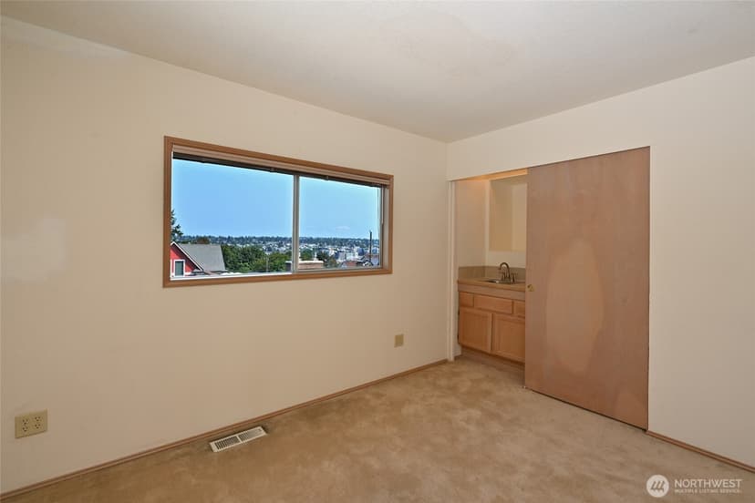 Property photo for 4407 30th Avenue W, Seattle photo 21