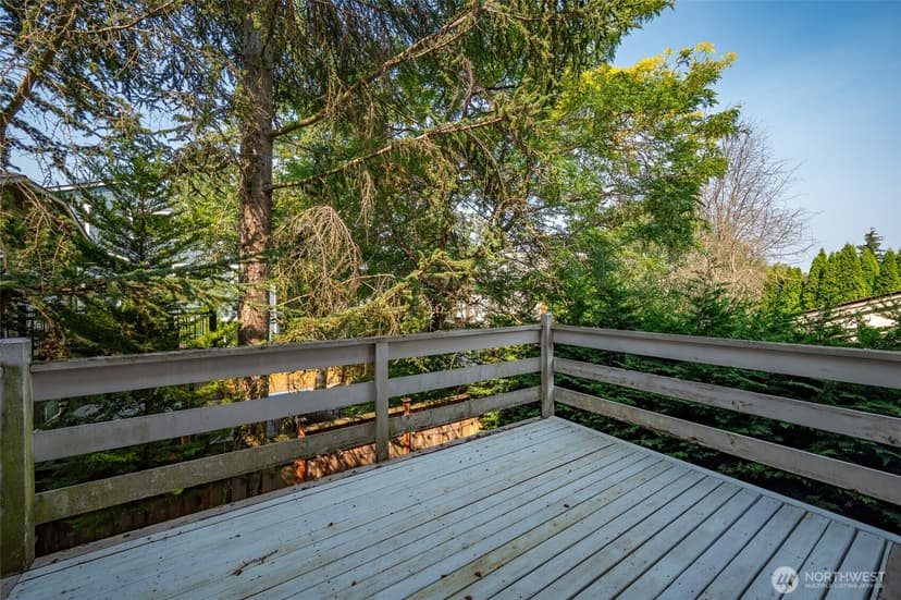 Property photo for 4407 30th Avenue W, Seattle photo 13