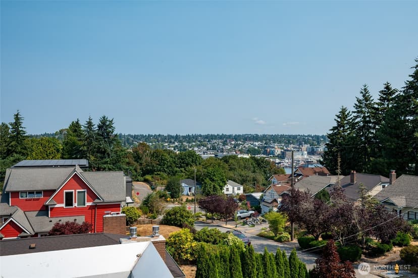 Property photo for 4407 30th Avenue W, Seattle photo 25