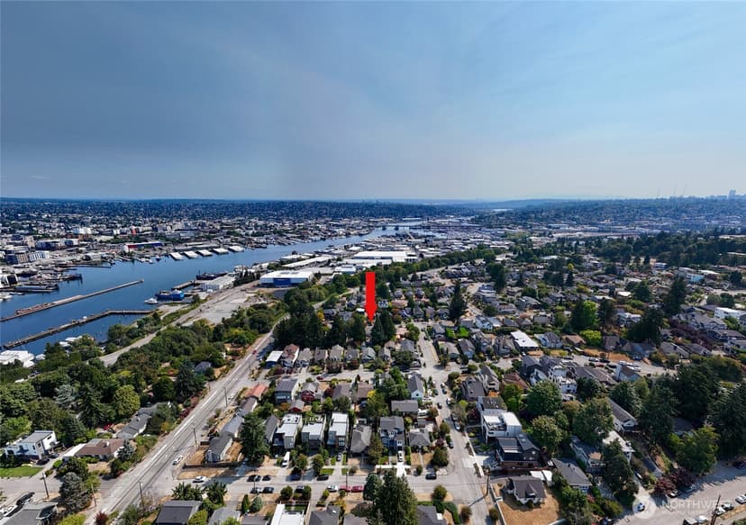 Property photo for 4407 30th Avenue W, Seattle photo 33