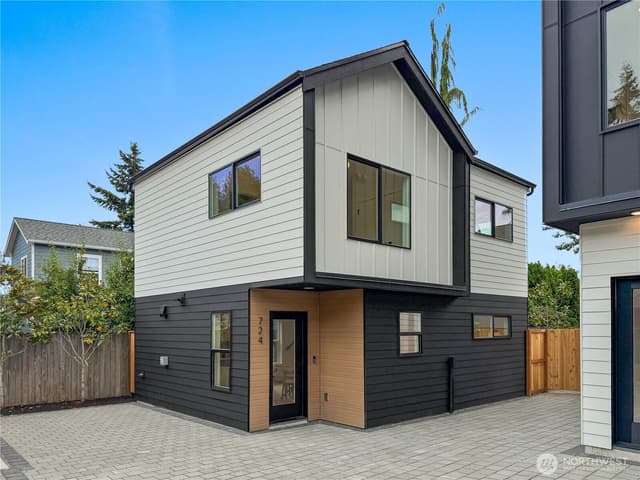 Property photo for 724 N 89TH Street, Seattle