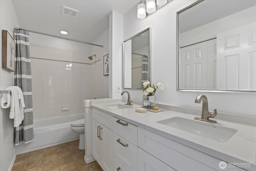 Property photo for 15505 33rd Avenue SE, Mill Creek photo 25