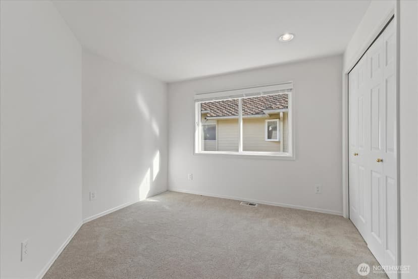 Property photo for 15505 33rd Avenue SE, Mill Creek photo 24