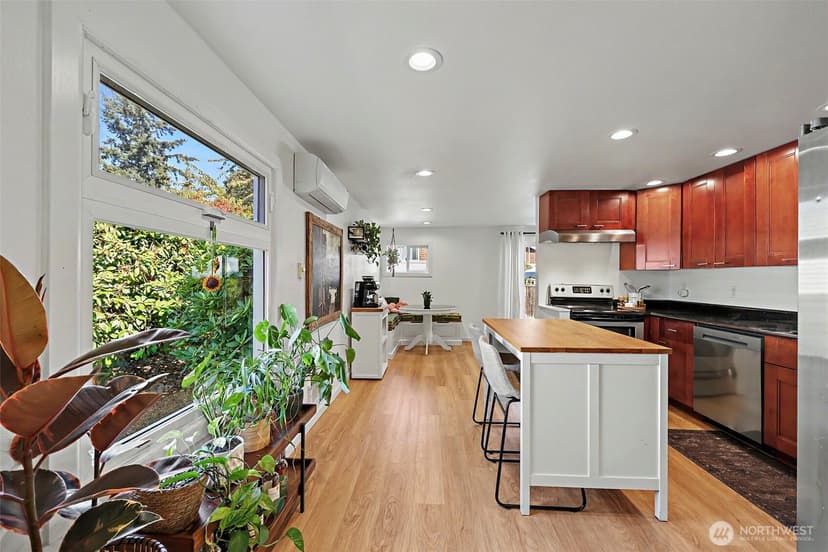 Property photo for 2638 SW 106th Street, Seattle photo 7