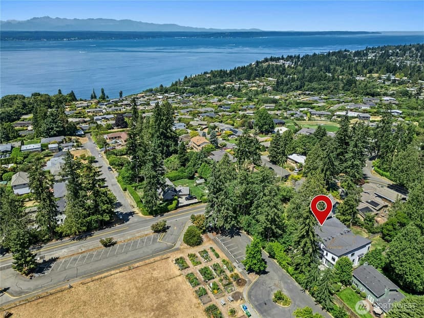 Property photo for 17840 10th Avenue NW, Shoreline photo 28