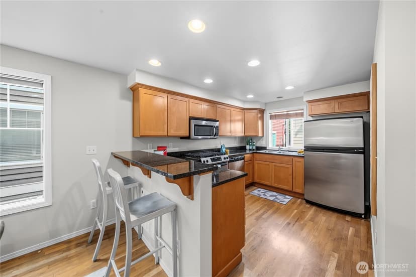 Property photo for 12325 10th Place NE #D, Seattle photo 8