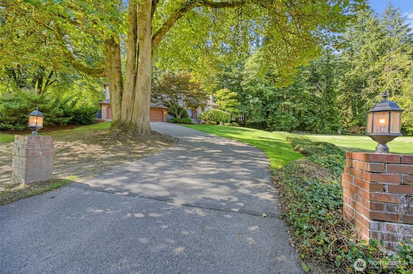 Property photo for 17909 163rd Avenue NE, Woodinville photo 38
