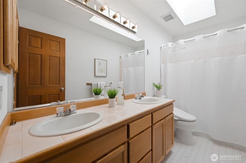 Property photo for 17909 163rd Avenue NE, Woodinville photo 34
