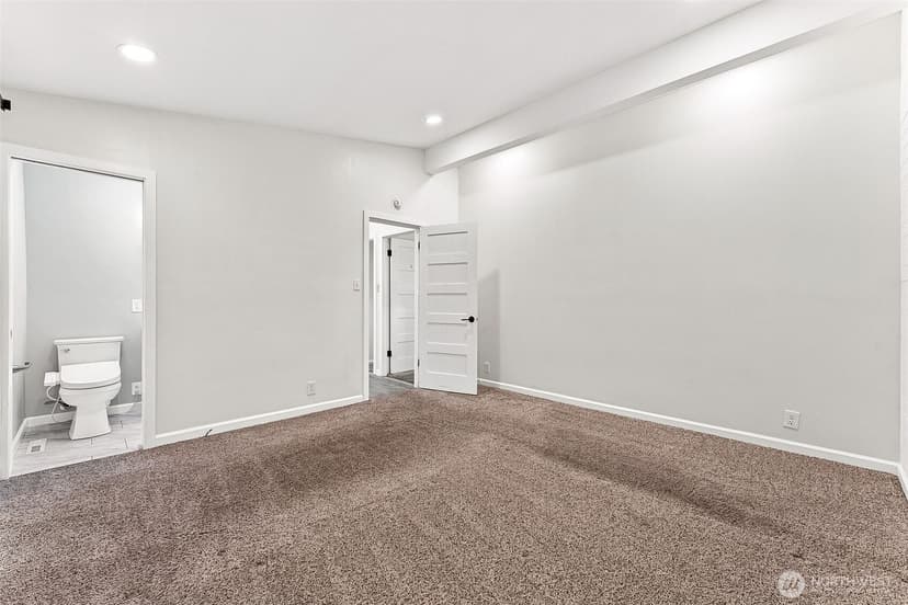Property photo for 25657 Marine View Drive S, Des Moines photo 22