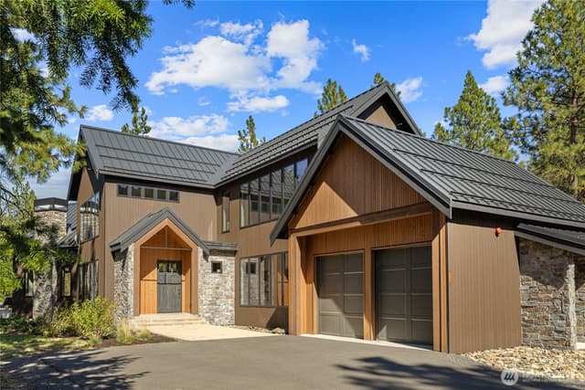Property photo for 321 Southern Star Lane, Cle Elum photo 2