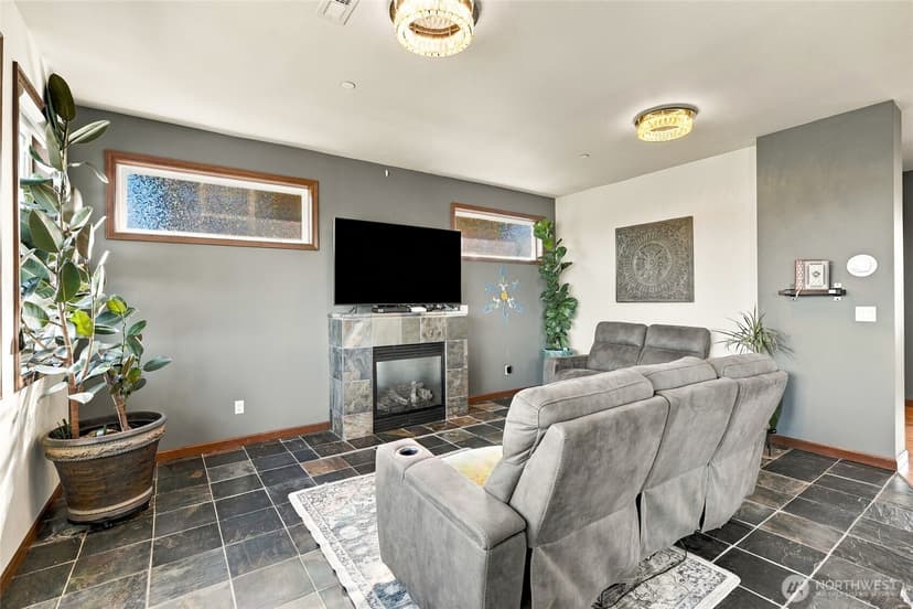 Property photo for 10908 177th Avenue Ct E, Bonney Lake photo 10