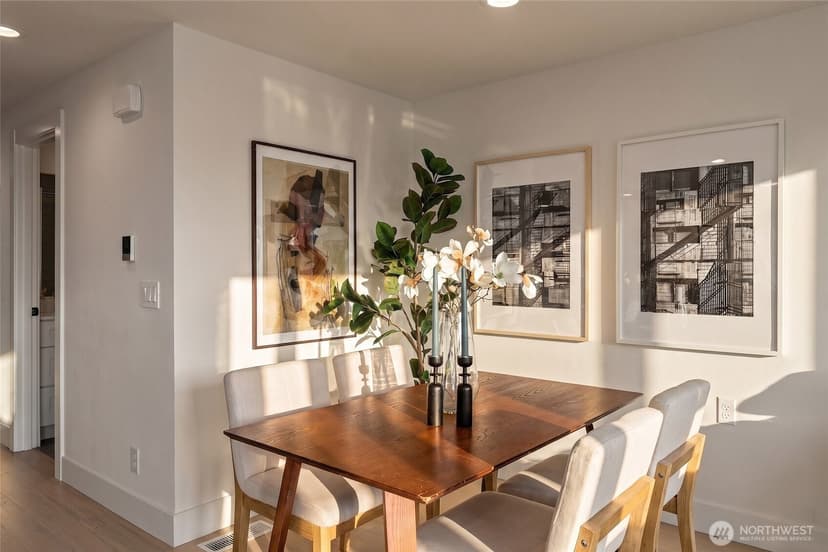 Property photo for 5128 Palatine Avenue N, Seattle photo 15